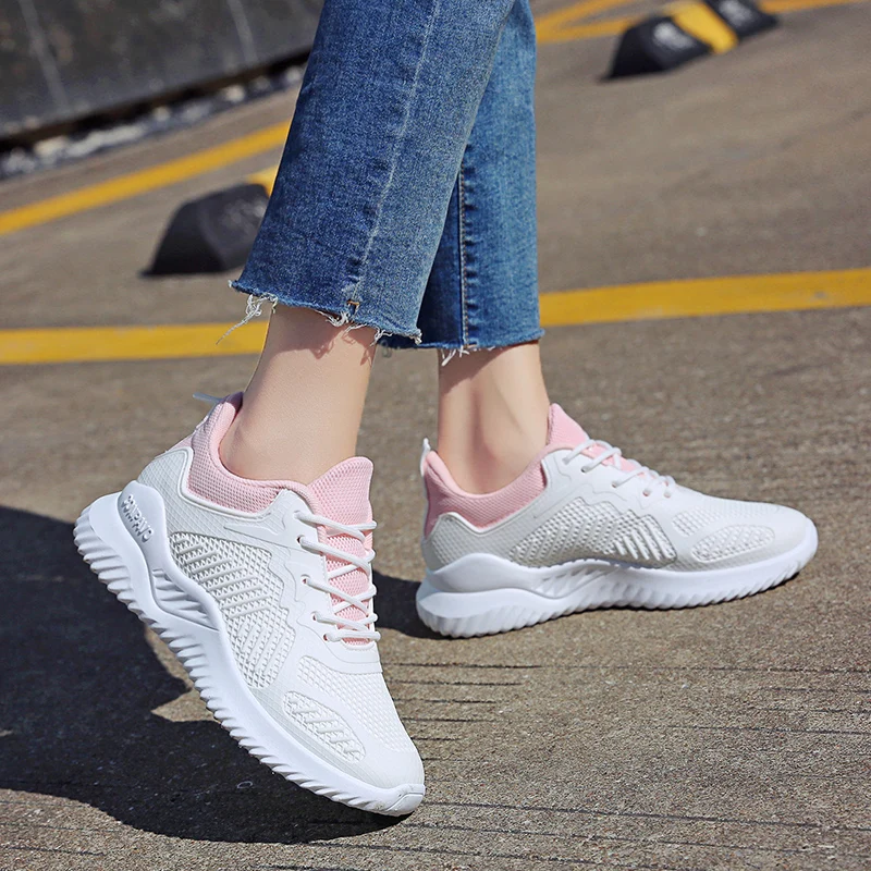 

Country Style Aqua Mesh Casual Running Sports Shoes Lady's White Soft Leisure Footwear for 2021Summer