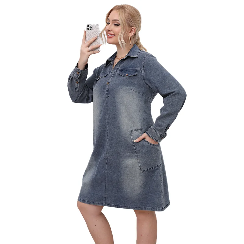 Plus Size Long Sleeved Dress Women Loose Pockets V Neck Single Breasted Denim Dress Women Autumn Casual Knee Length Dress 021