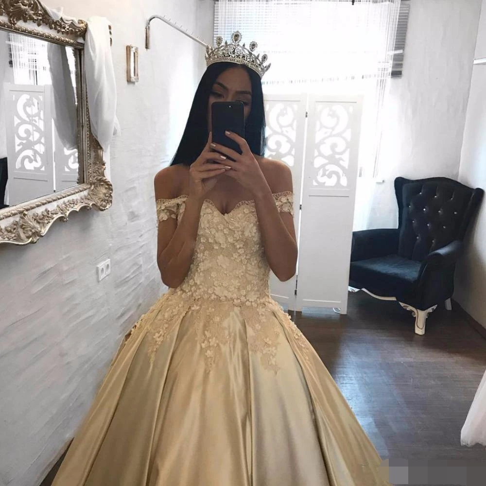 

New Arrival Long Ball Gowns Beaded Embroidery champagne Quinceanera Dresses 2021 custom made For 15 Years Vestidos De 15 Anos
