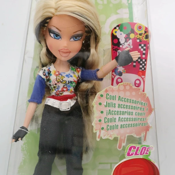 Оригинальная Коробчатая Кукла Bratz Play sportz с скейтбордом одеваются игрушка лучший