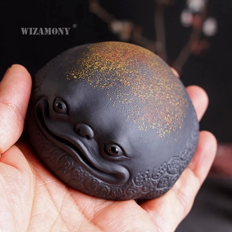 

WIZAMONY Yixing ручной работы пурпурный песок с обратной стороной трехногий золотой и золотой чай украшения для домашних животных чайник Gaito аксес...