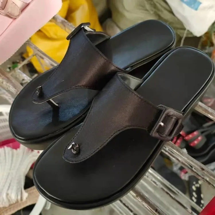 

2021 Summer Women Slipper Buckle Decoration Beach Sandals Female Wedge Shoes Lady Bath Home Outdoor Slippers Fashion Flip-flops