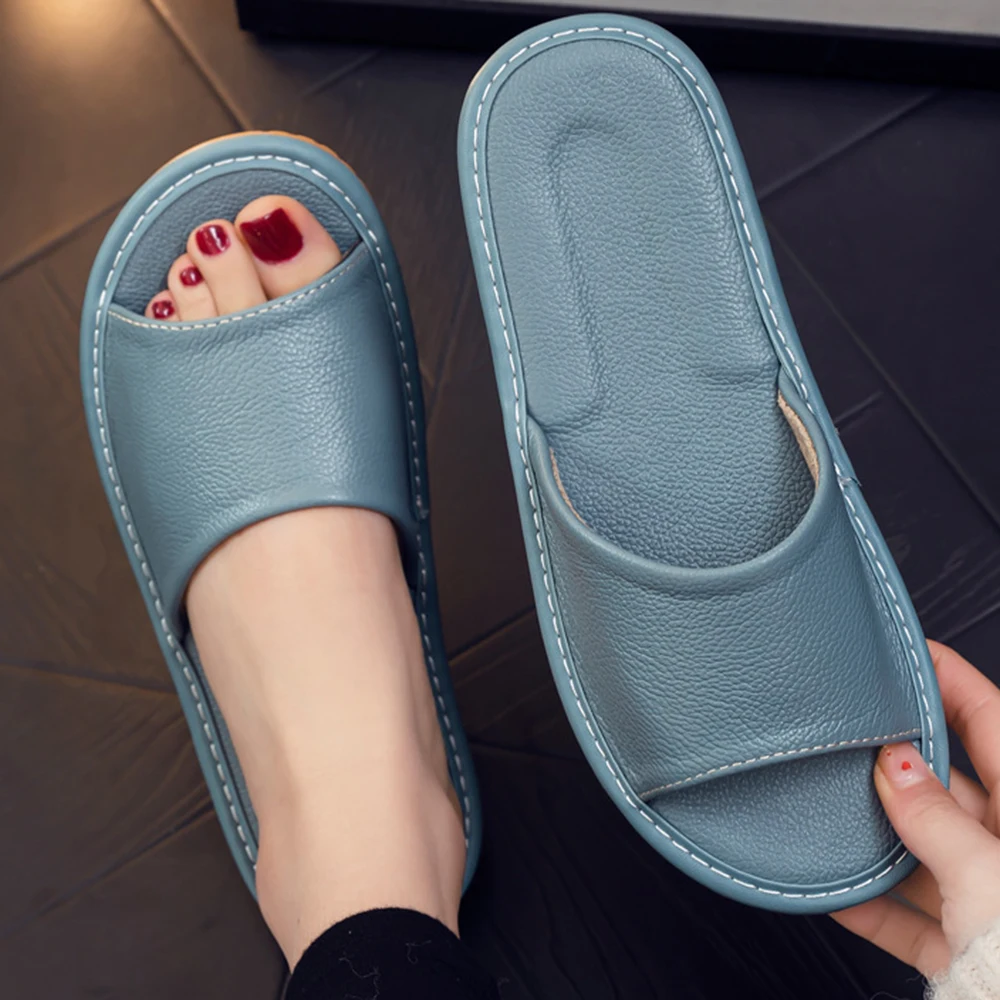 Summer New Shoes Women Leather Home Slippers Unisex Flat Non-slip Open toe Wear Resistant Fashion Shoes Men Slippers House hh431