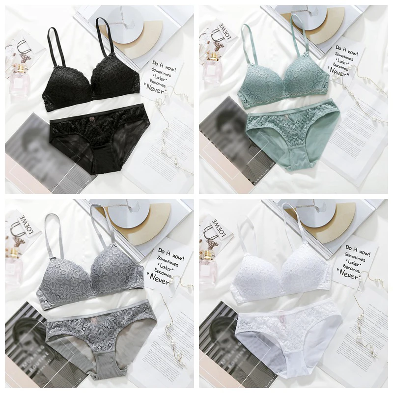 Комплект женского нижнего белья из тонкого хлопка с треугольными чашками |