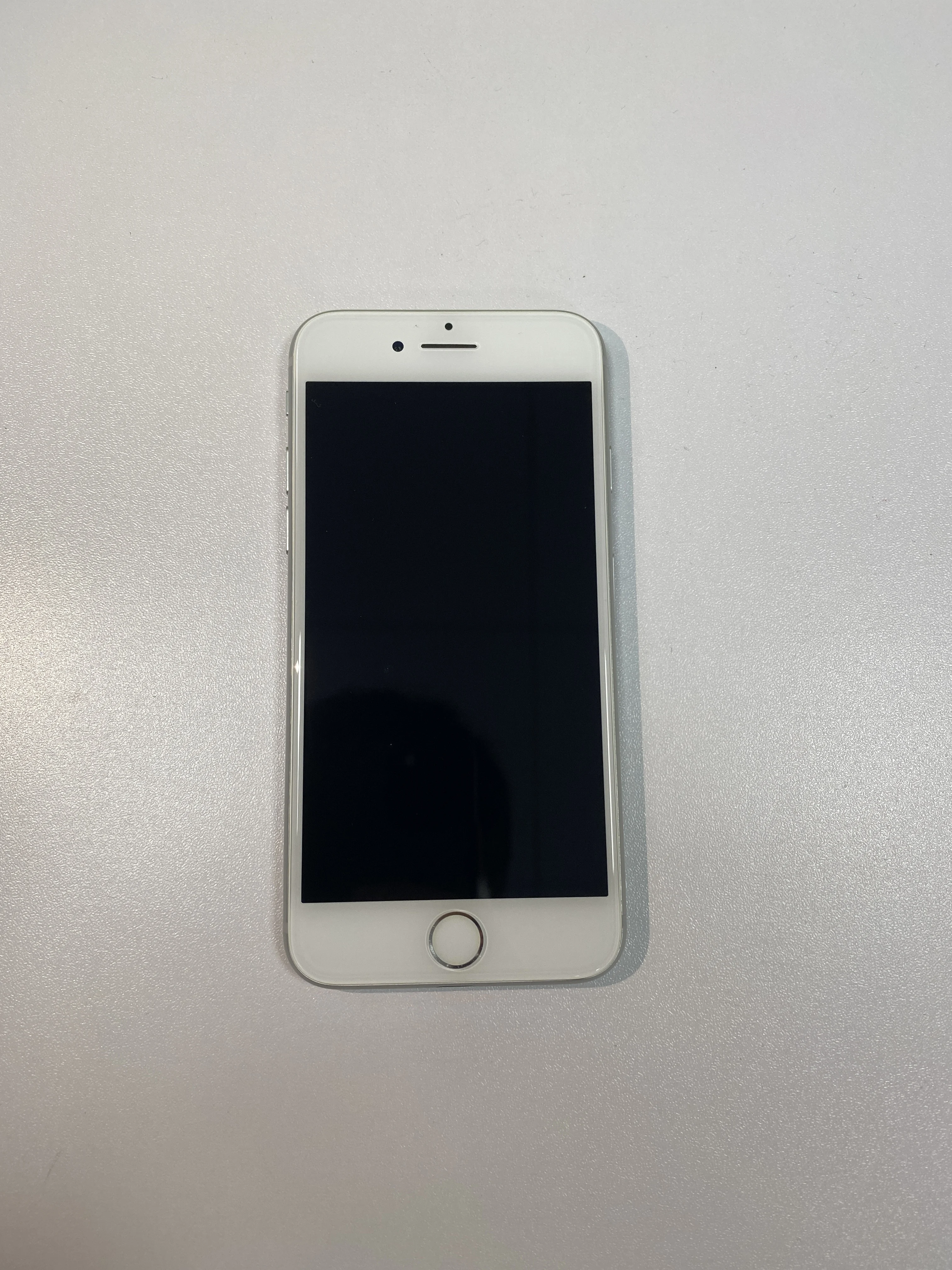 Apple Original iPhone 8 Genuine GSM Unlocked A11 Bionic iOS Hexa-Core 2GB RAM 64GB/256GB ROM 4.7
