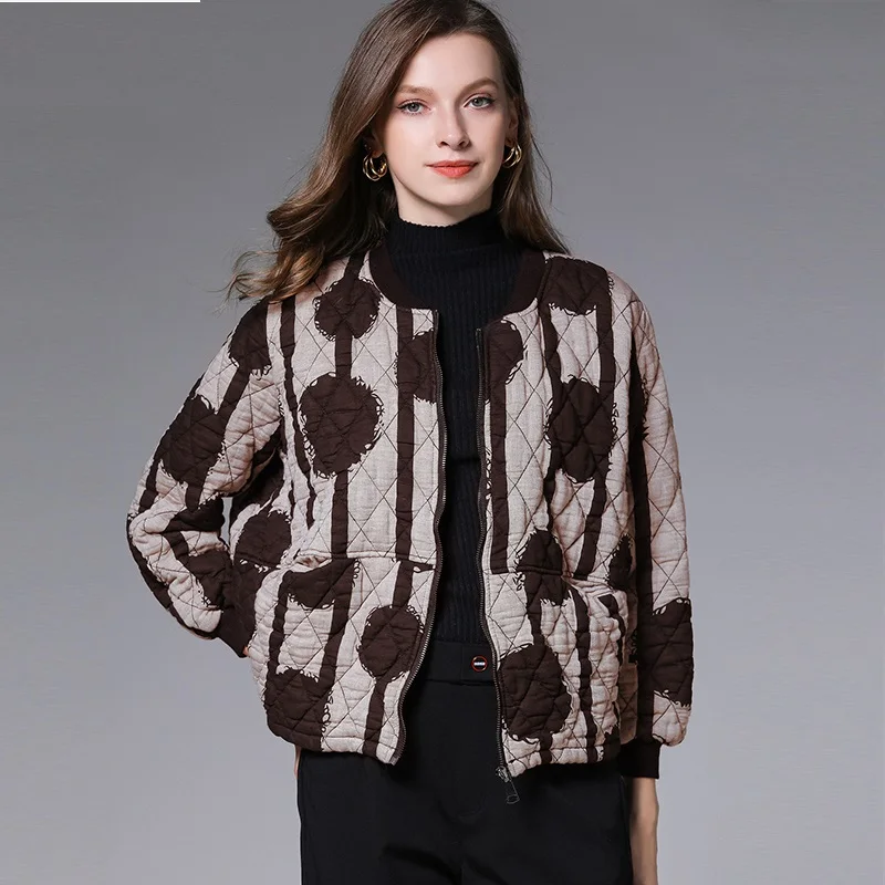 Зимнее женское пушистое пальто с хлопковой подкладкой короткая куртка принтом