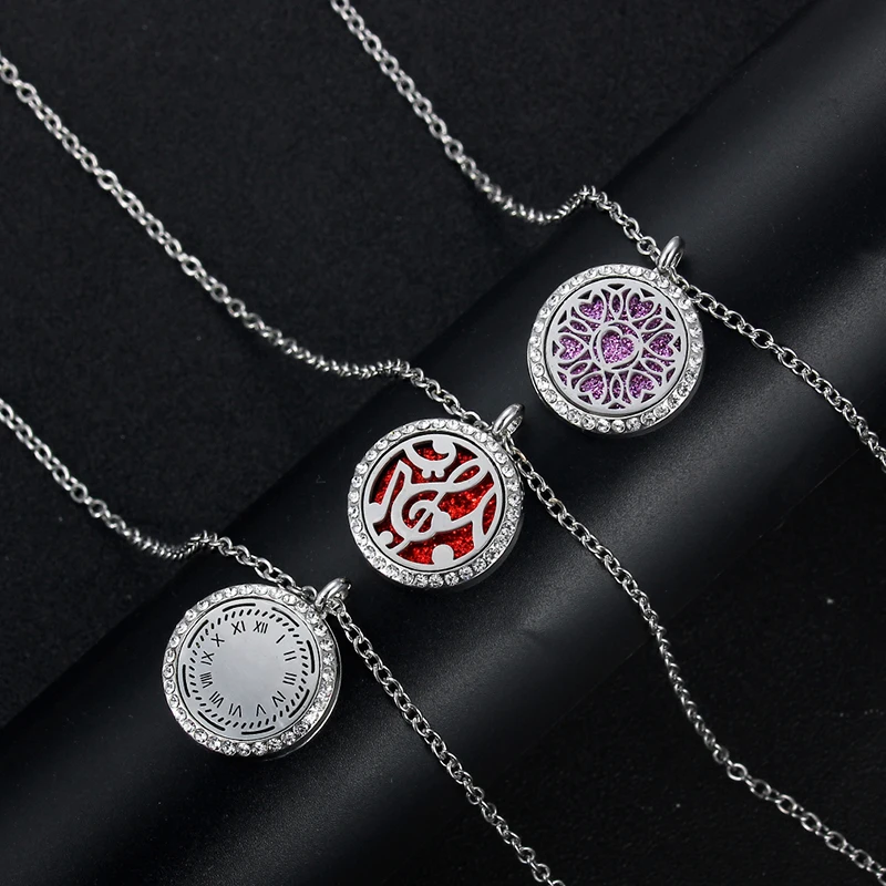 

Round Essential Oil Diffuser Necklace Wholesale Stainless Steel Aromatherapy Diffuser Locket Pendant