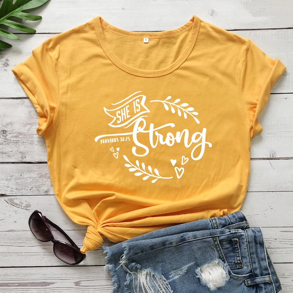 She Is Strong пословицы 31: 25 футболки женские Необычные графические вдохновляющие Христианские Футболки женские модные церковные Библейские стихи футболки