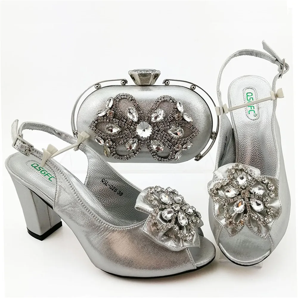 

Summer Mature Lastest Noble Italian Design Red Color Special Flower Style Decoration 2021 Party Wedding Women Shoes and Bags