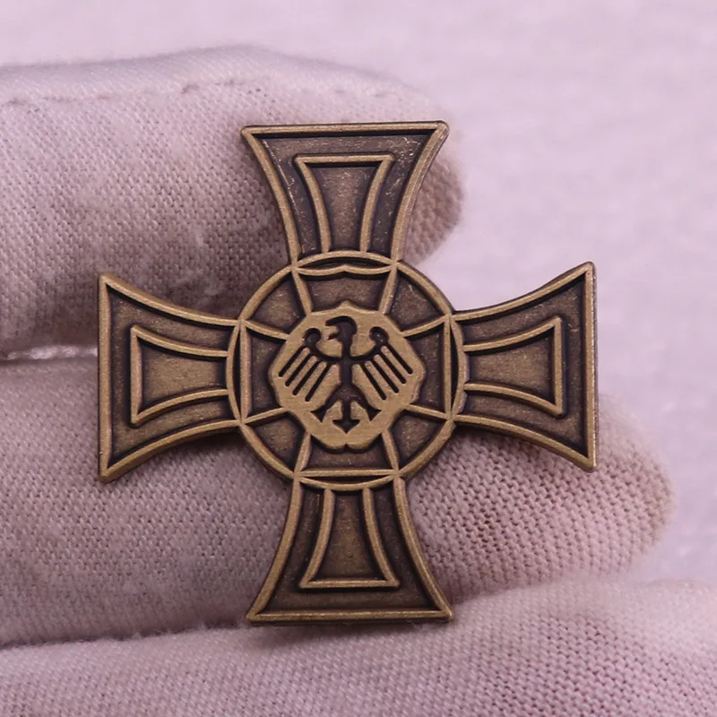 Интересный винтажный крест с орлом Металлический Эмалированный значок