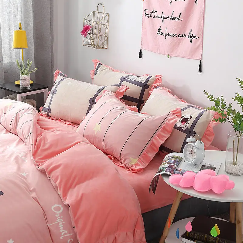 Комплект постельного белья из бархата набор розового цвета с пододеяльником и