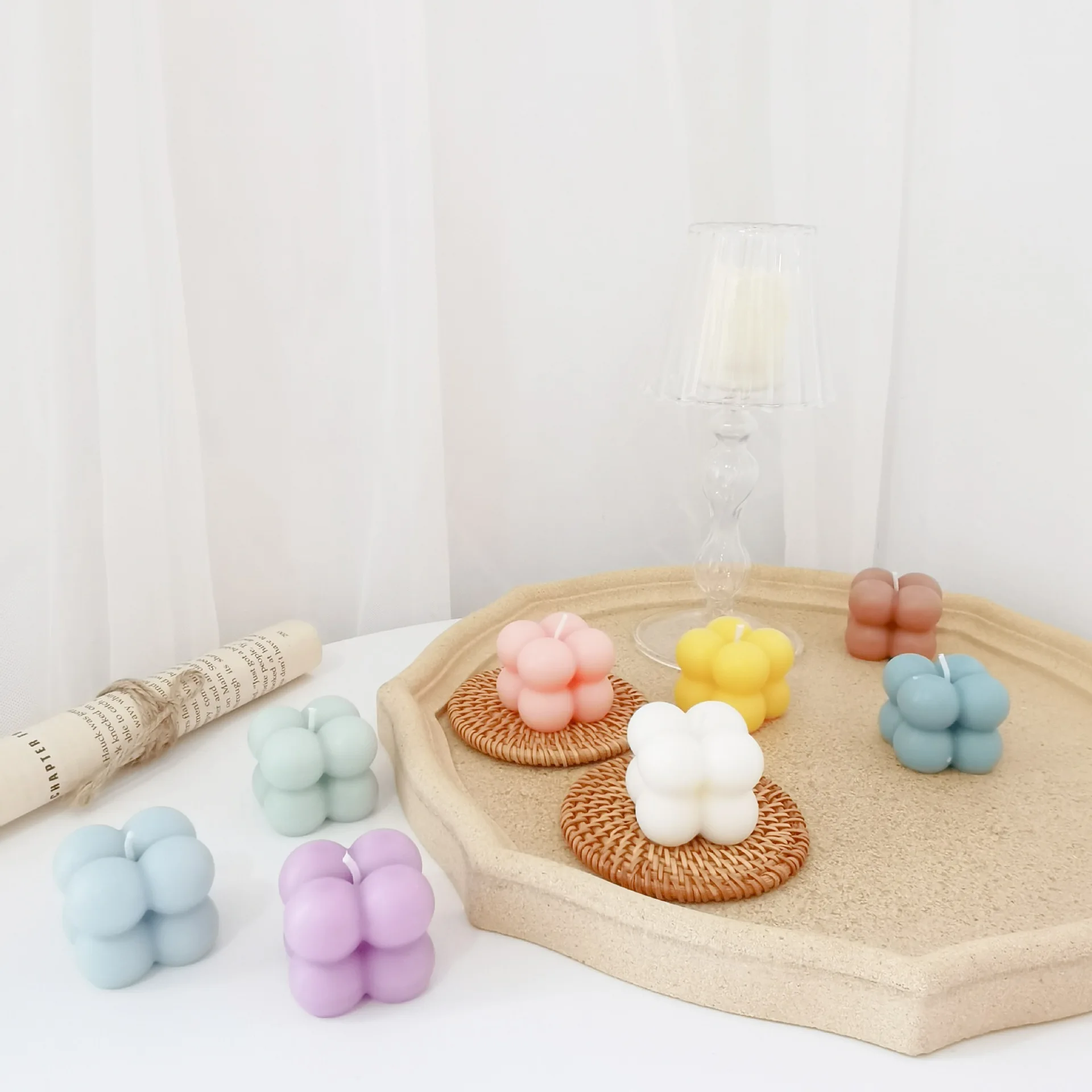 

1pcs Multicolor Macarons Cube Geometry Pure Soybean Scented Candle for Wedding Home Decoration Photo Props 3.9*3.9*3.6cm
