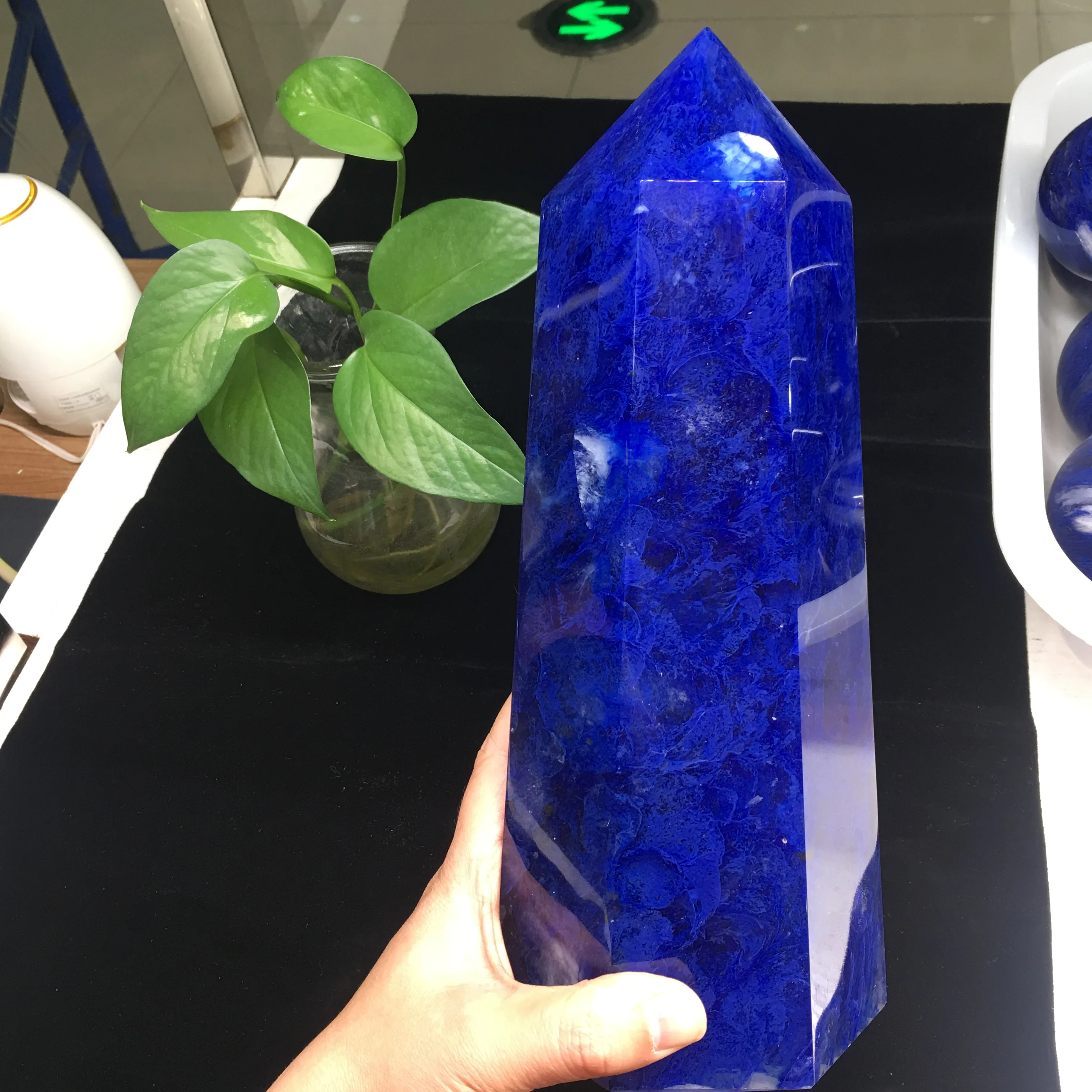 

High temperature blue fused crystal fused stone crystal column obelisk quartz stone point sample healing reiki decoration