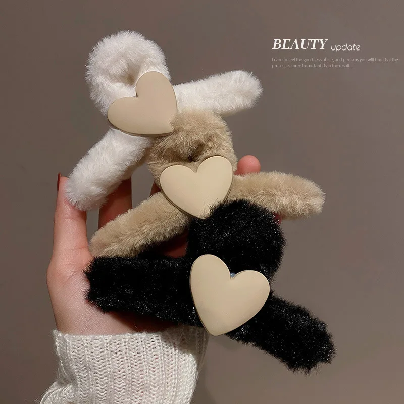 

Korean Rabbit Hair Love Acrylic Clip Back Head Disc Hair Shark Clip Hair Clip Simple Autumn and Winter Hair Accessories Female