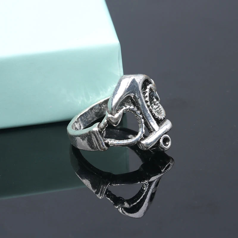 Якорь морского круизного судна работа матросского моряка мужское кольцо якоря