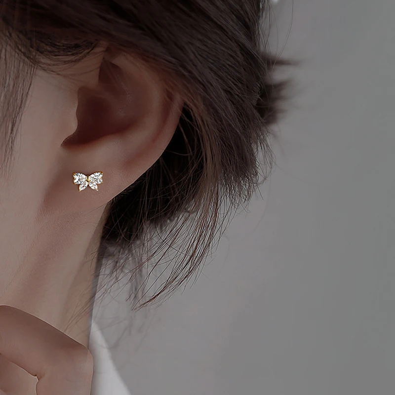 Flash Diamond Zircon Butterfly Small  Exquisite Super Fairy Wild Temperament Earrings 2021 New M6103