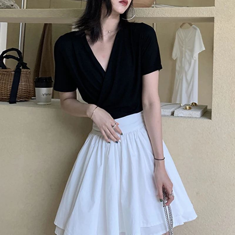 

2021 Women Short-sleeved T-shirt women Basic trendy Summer Scheming Design Sense Cross V-neck Top Slim Casual Shirt Street Top