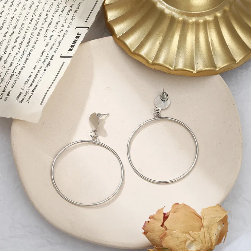 

Elegant Trendy Big Circle Geometric Hollow Round Alloy Earrings for Women Gifts Party Exquisite Jewelry