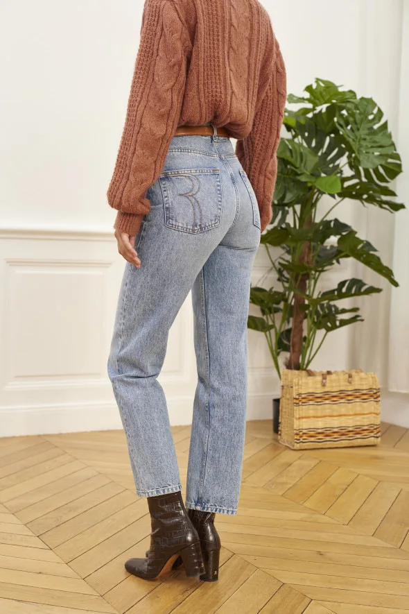 

French classic blue straight high waist jeans