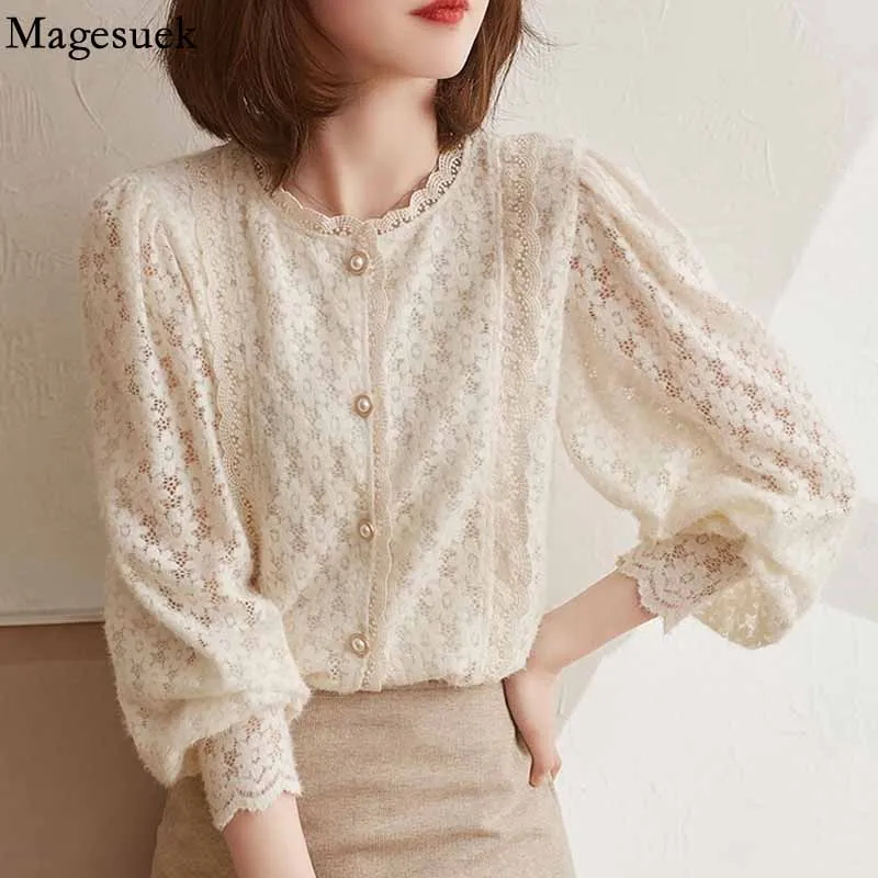 

French Gentle Lace Women's Blouse Sweet Autumn Hollow Crochet Flowers Shirt O Neck Casual Loose Petal Sleeve Women Tops 16619