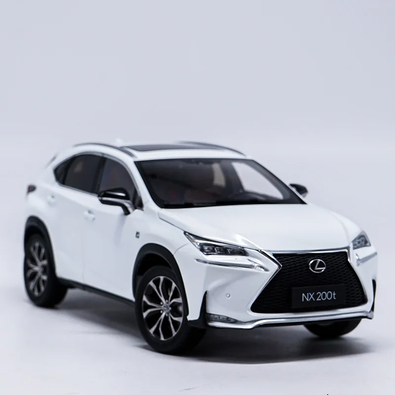 Оригинальный авторизованный завод 1:18 LEXUS NX NX200T модель автомобиля классические