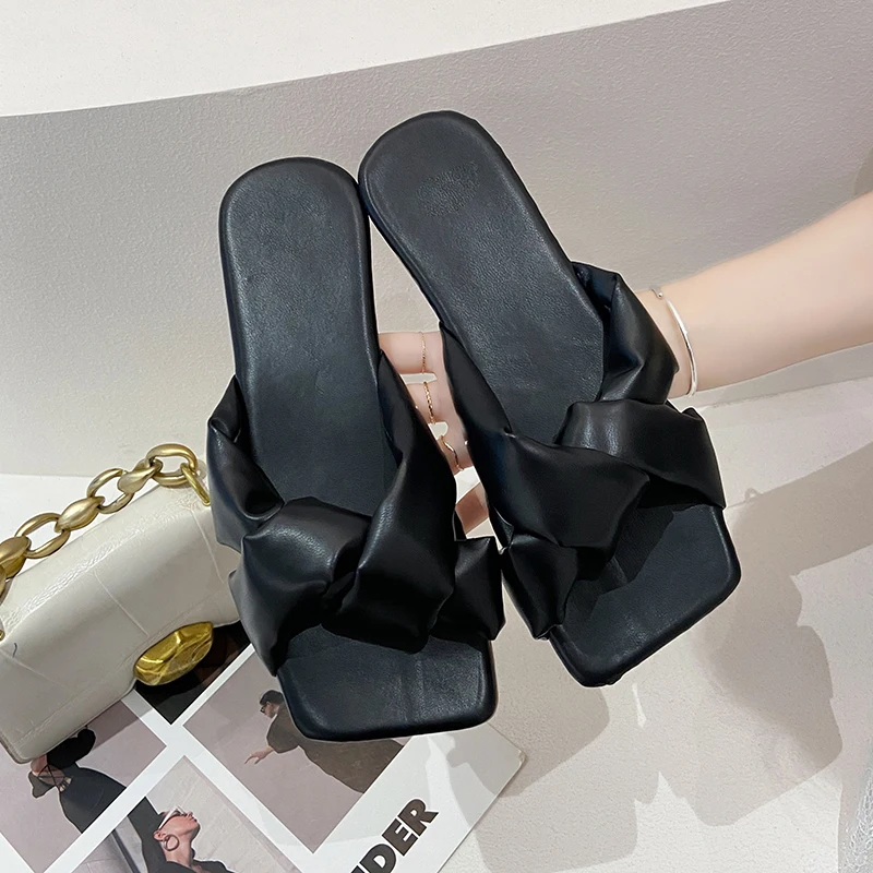 

2021 Summer New Fashion Slippers Women Korean Style Outer Wear Fashion Square Toe Simple Flat Shoes Women Trend