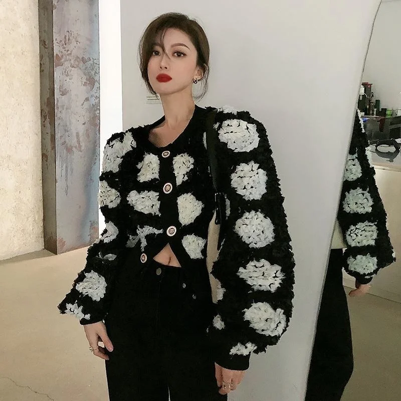 

Small coat female small short winter new flower sleeve wool coat