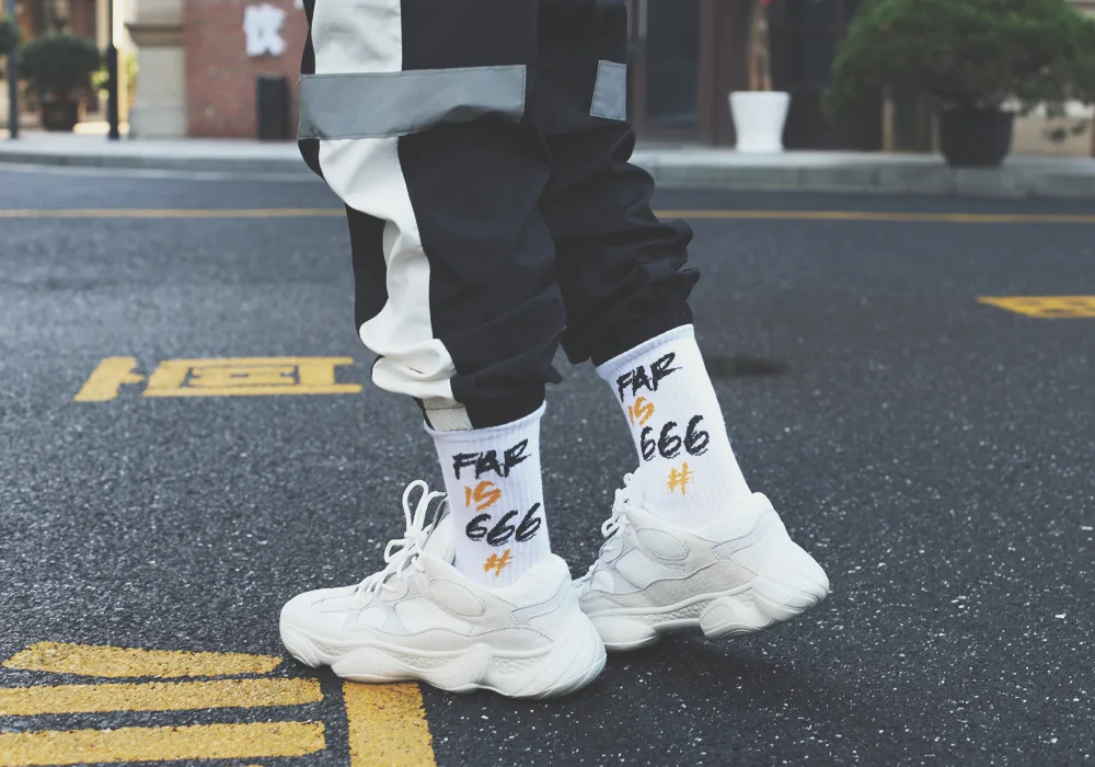 666 European And American Streets Fashion Socks Men And Women Thigh High Socks Harajuku Sports Long Socks Popular Brand Lettered
