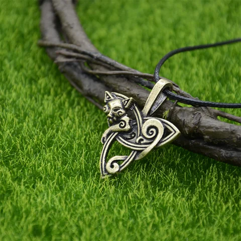 Лиса с символом Троицы, Ирландский Узел, амулет, языческое животное викингов, талисман для мужчин и женщин, ожерелье