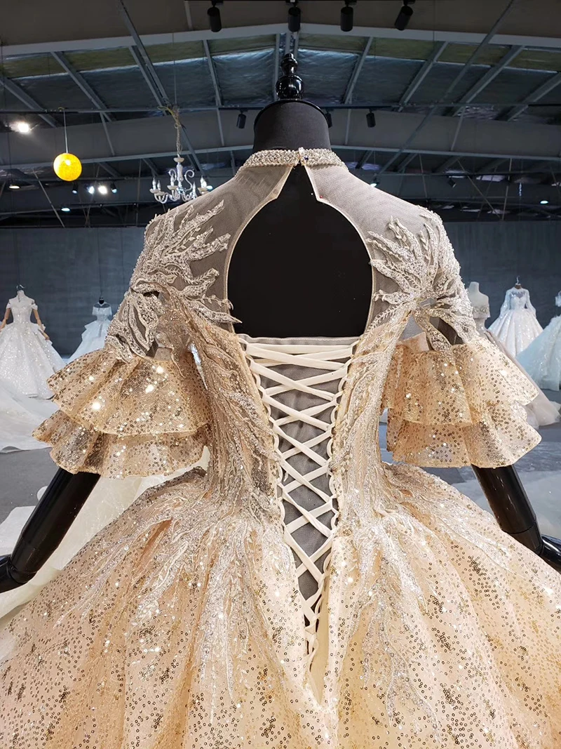 2020 new puffy short sleeves o neck 4 layers skirt sparking gold sequined bridal gown chapel train