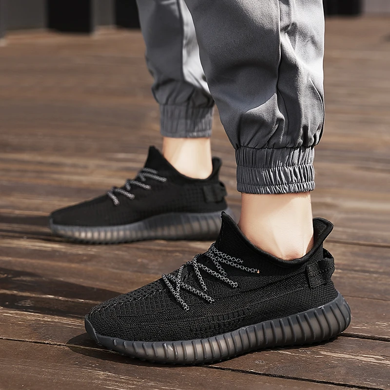 

Men's Casual Shoes New Light Breathable Comfortable Flat Men Shoes Fashion Classic Sneakers Zapatos De Hombre Mens Running Shoes