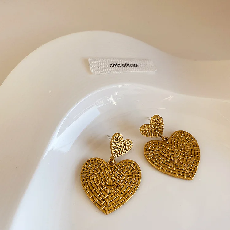 

2020 Vintage Braid Metal Love Heart Drop Earings for Women Matte Gold Color Party Vacation Jewelry for Ladies Girls S925 Needles