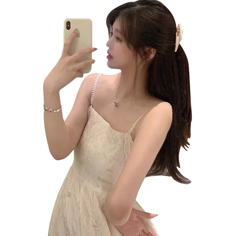 

2021 Early Spring New Female Tea Break Platycodon Grandiflorum French First Love Socialite High Sense Strap Dress