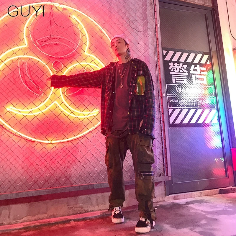 

GUYI Streetwear Hip Hop Camouflage Cargo Pants for Men Functional Tooling Tetro Tie-dye Casual Trousers Male Pockets Chain Pants