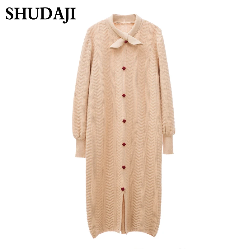 Женское трикотажное платье средней длины свободное большого размера с длинными