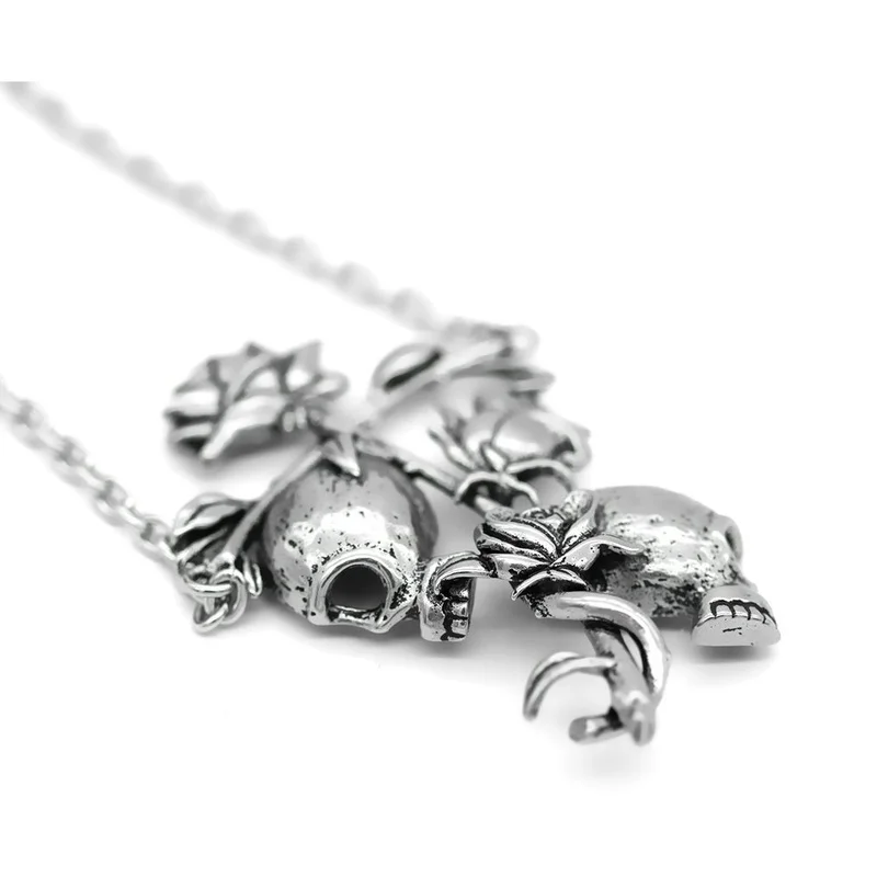 

Classic Fashion Retro Women Creative Design Tricky Rose Skull Necklace Gothic Jewelry Hip Hop Accessories Holiday Gift Wholesale