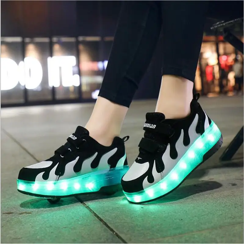 

LED Sneakers with Double TWO Wheel Boy Girl Roller Skate Casual Shoe with Roller Girl Zapatillas Zapatos Con Ruedas