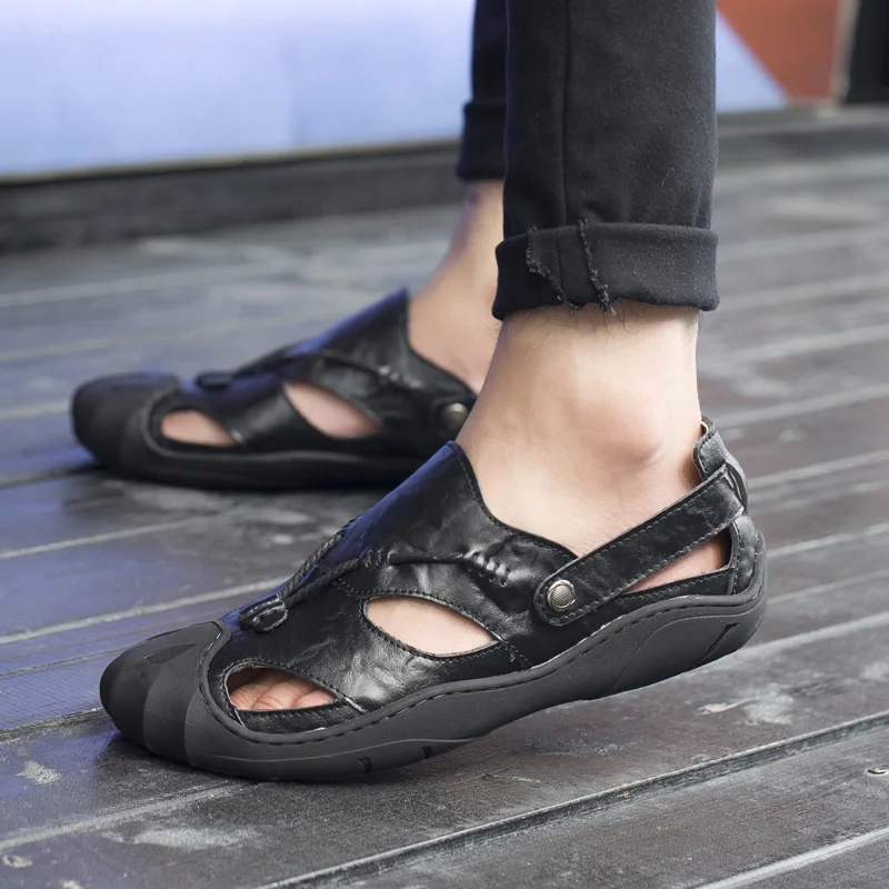 

Men Sandals Summer Breathable Flat Sole Beach Shoes outdoor Trekking Hiking Non Slip Nubuck genuine Leather Luxury sandals men