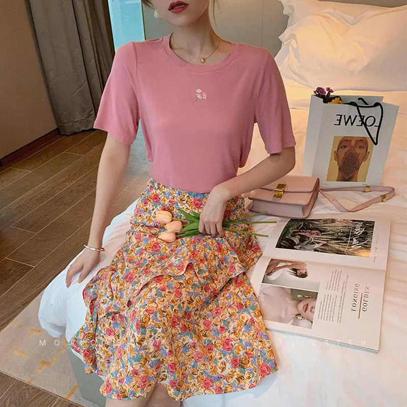 

2021 Summer Women's White Lace Chiffon Tops and Floral Print Skirt Suit Vintage Elegant Women 2piece Skirts Suits Sets Y630