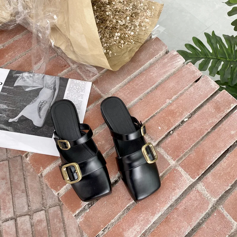 

Cover Toe Shoes Loafers Rivet Low Square heel Mules For Women 2021 Slippers Summer Luxury Slides Pantofle Block Designer New PU