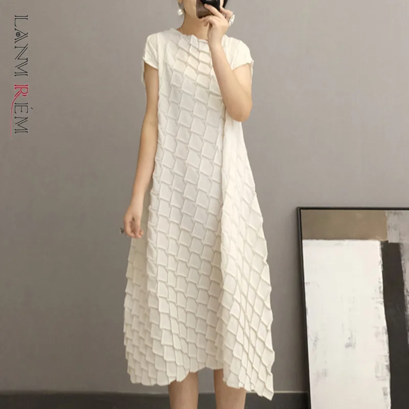 

LANMREM Women Pleated Black Midi Long Dress New Round Neck Short Sleeve Loose Fit Fashion Spring 2023 2E1141