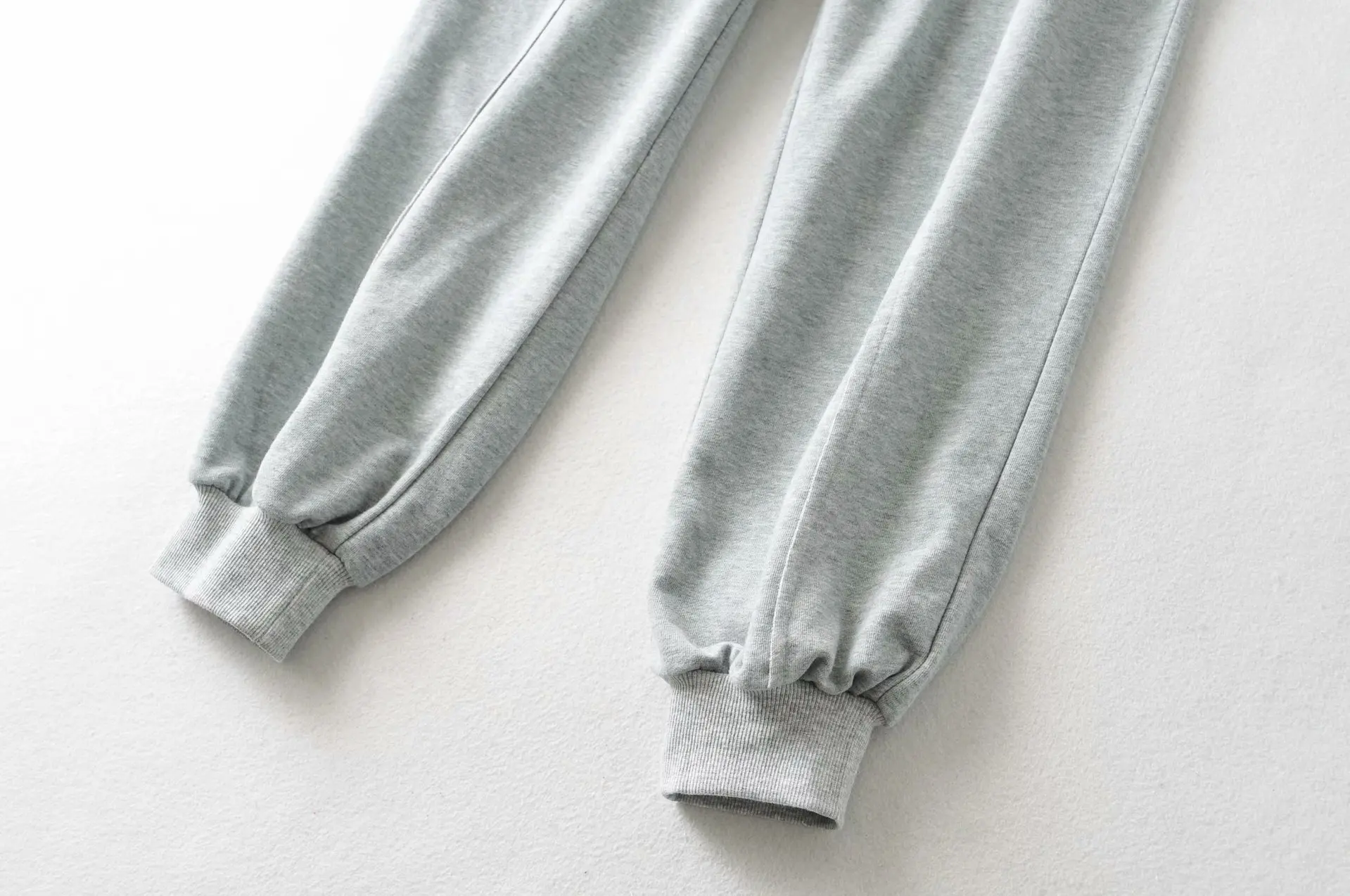 

Spring and Autumn New Korean Drawstring Elastic Waist Solid Color Ankle-Tied Brushed Women's Casual Pants Sweatpants