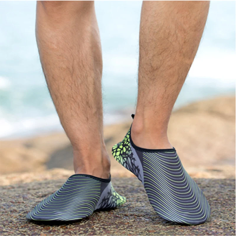 

Men's and Women's Water Sports Shoes Unisex Summer Barefoot Water Shoes Slippers Breathable High Elastic Cloth Beach Shoes 35-46