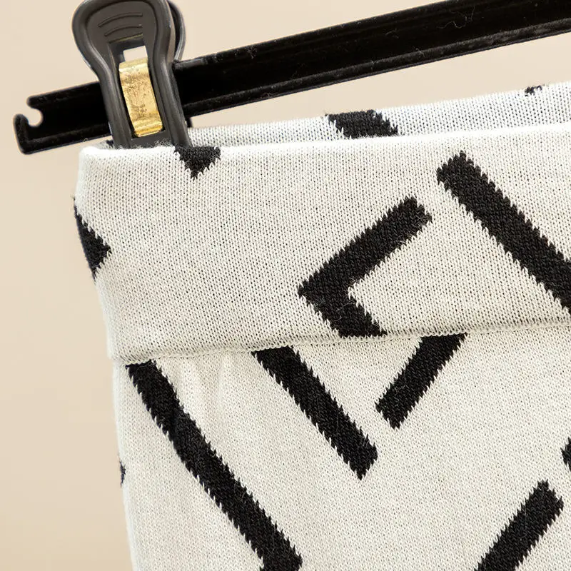 

Cropped / cropped pants 2021 spring / summer knitted ice loose Harem Pants women's high waist jacquard casual salt pants