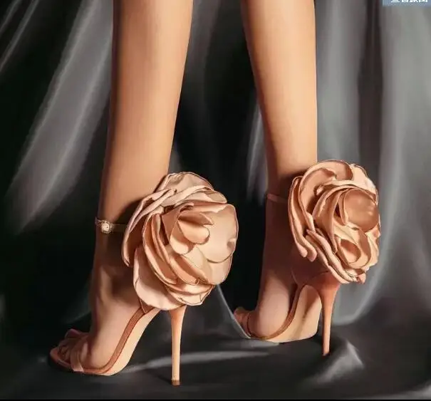 

New One Line Satin Thin High Heel Flower Sandals