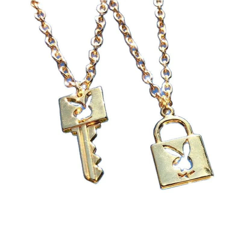 

Fashion New Harajuku Shiny Alloy Rabbit Head Key Lock Necklace for Women European and American Personality Pendant Jewelry