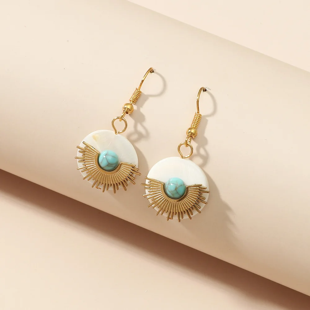 

2023 New Fashionable Stainless Steel Gold Plated Earrings For Women Round Shell With Turquoise Real Stone Sun Style Jewelry