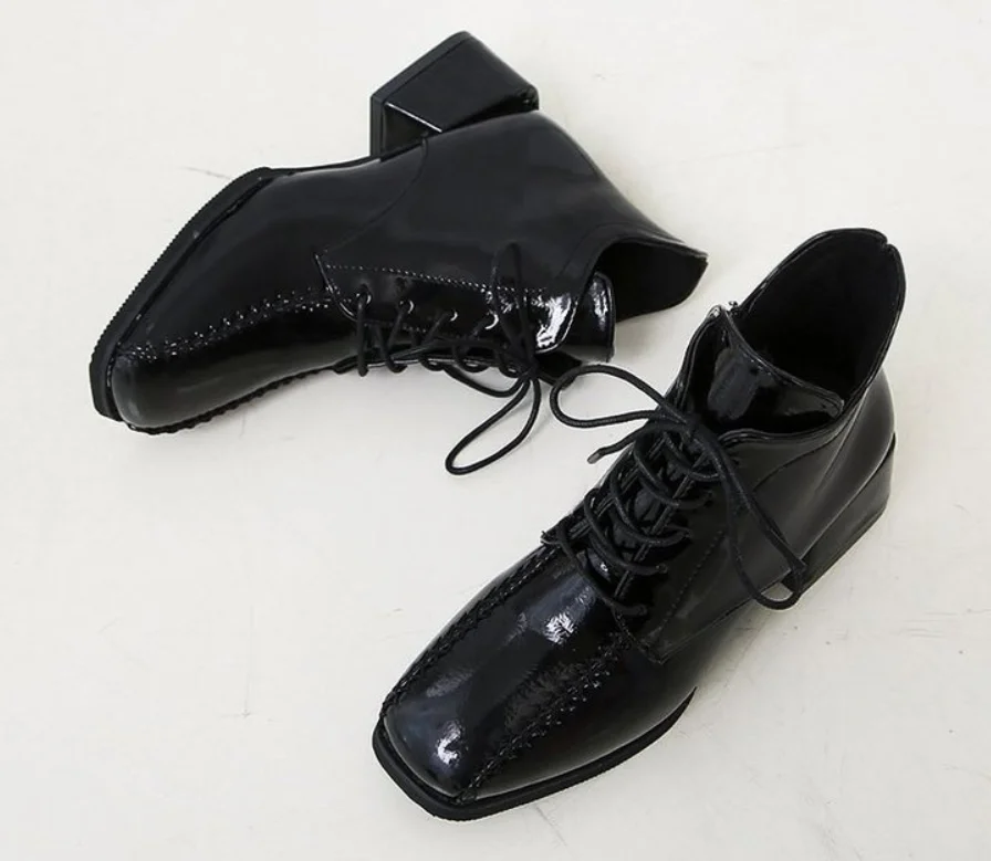 

New Ladies Lace-Up Shoes Low-heels Soft Flats PU Leather Casual Shoes Women Lace-Up Rivets Shoes For Women Oxford Shoes