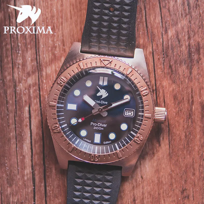 

Proxima New Diving Watch Business Classic Automatic Bronze Men's Mechanical Watch NH35 Sapphire 300m Men's Luminous Relojes