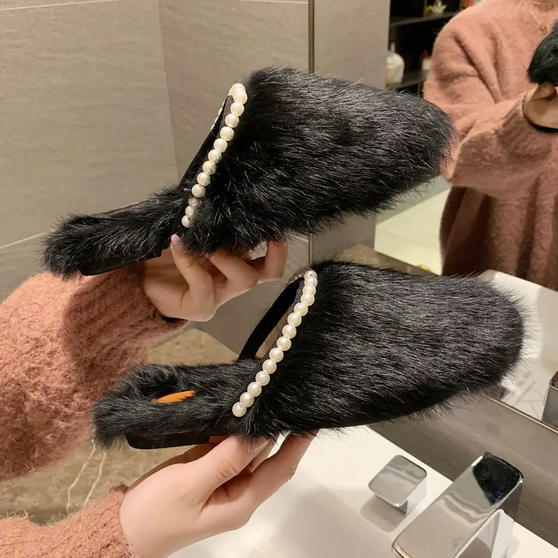 Женские шлепанцы с искусственным мехом на толстой нескользящей подошве | Обувь